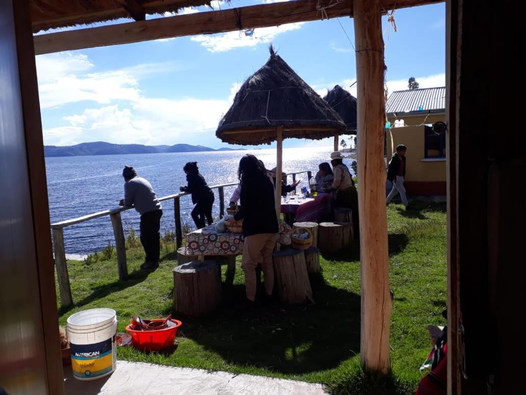 Hostal Luna Del Titikaka En Isla De La Luna Bolivia Hotel Exterior foto